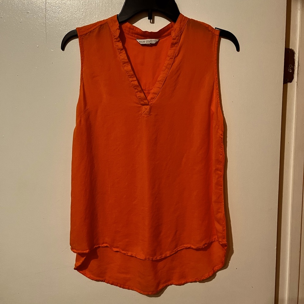 Bajee Collection by Becool ~ Sleeveless V-Neck ~ Size Medium